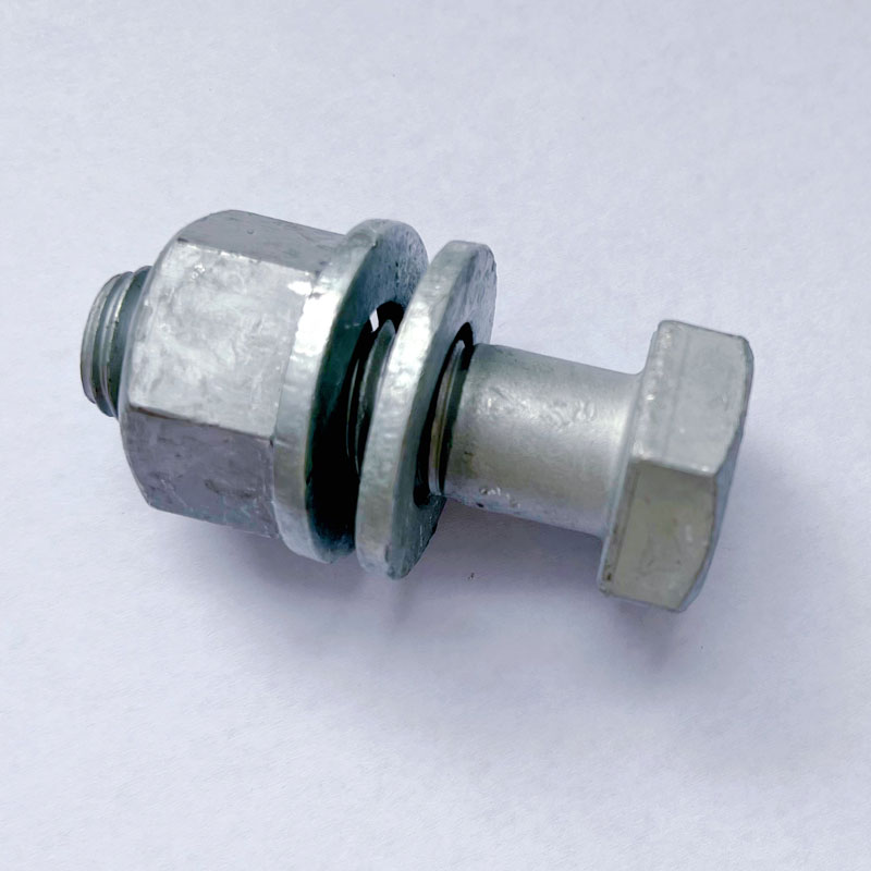 Как факторите на околната среда влияят на винтовете от неръждаема стомана?